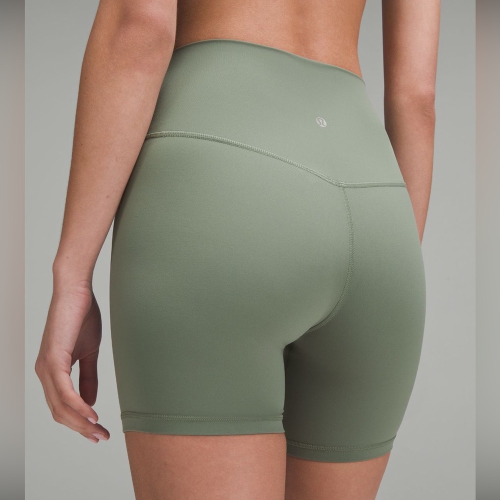 LULULEMON NWT Align™ High-Rise Short 4"
COLOR GREEN - Picture 4 of 5
